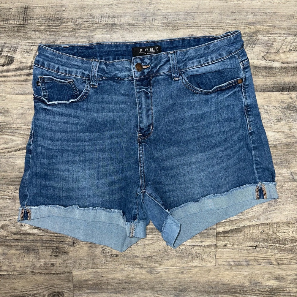 Judy blue shorts